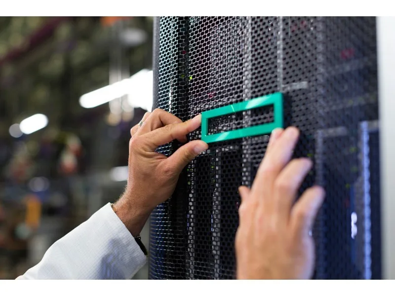 HPE DL360 Gen10 10SFF Premium Backplane Kit